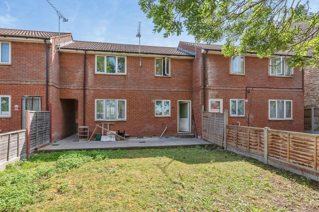 Portsea Road, Tilbury, Essex, RM18, photo 16