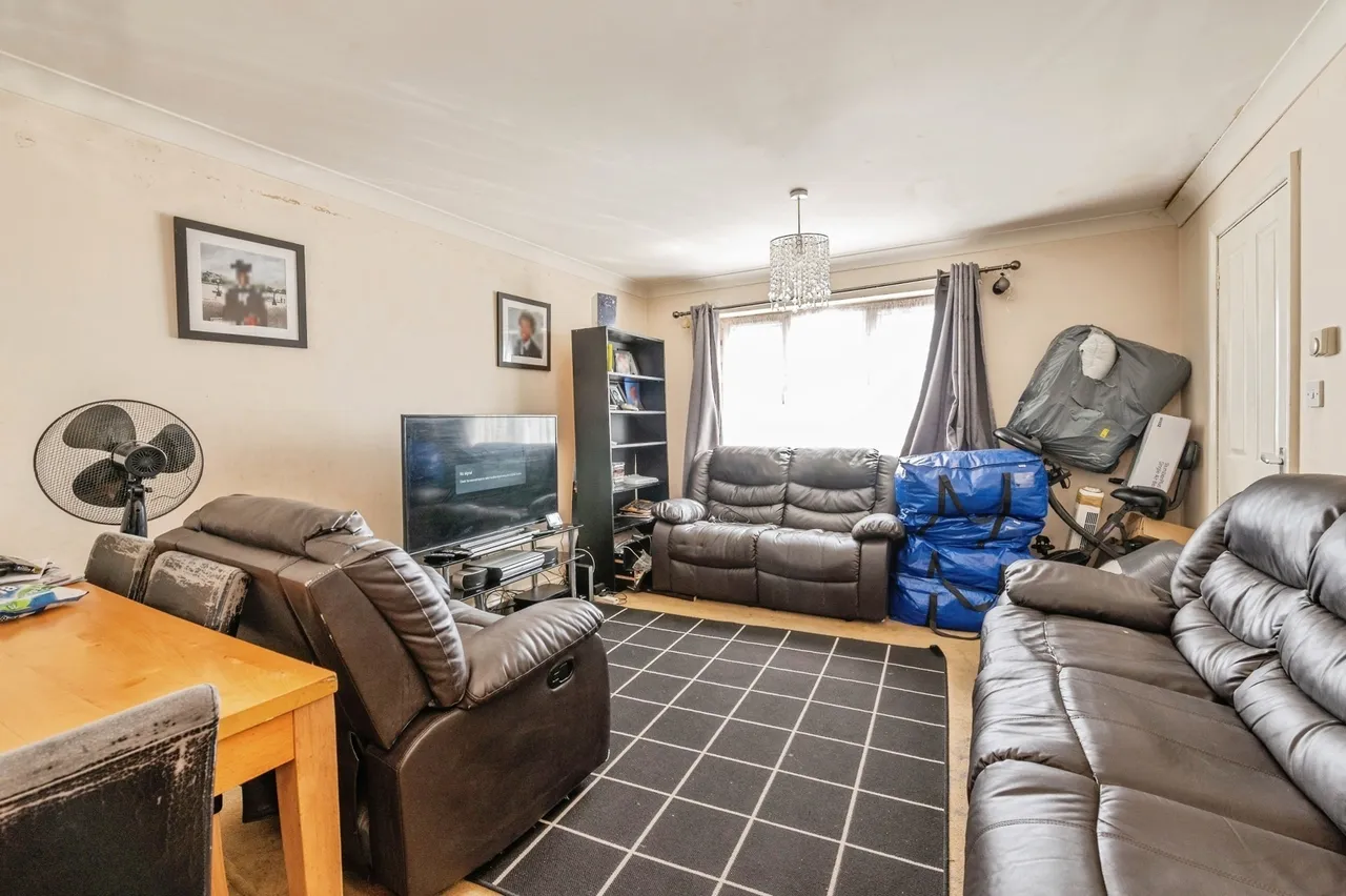 Portsea Road, Tilbury, Essex, RM18, photo 7