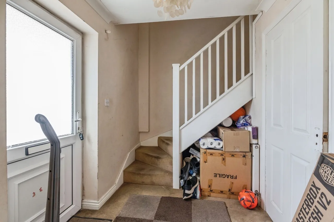 Portsea Road, Tilbury, Essex, RM18, photo 5