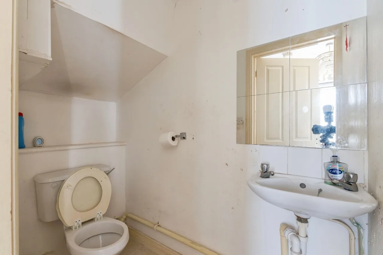 Portsea Road, Tilbury, Essex, RM18, photo 6