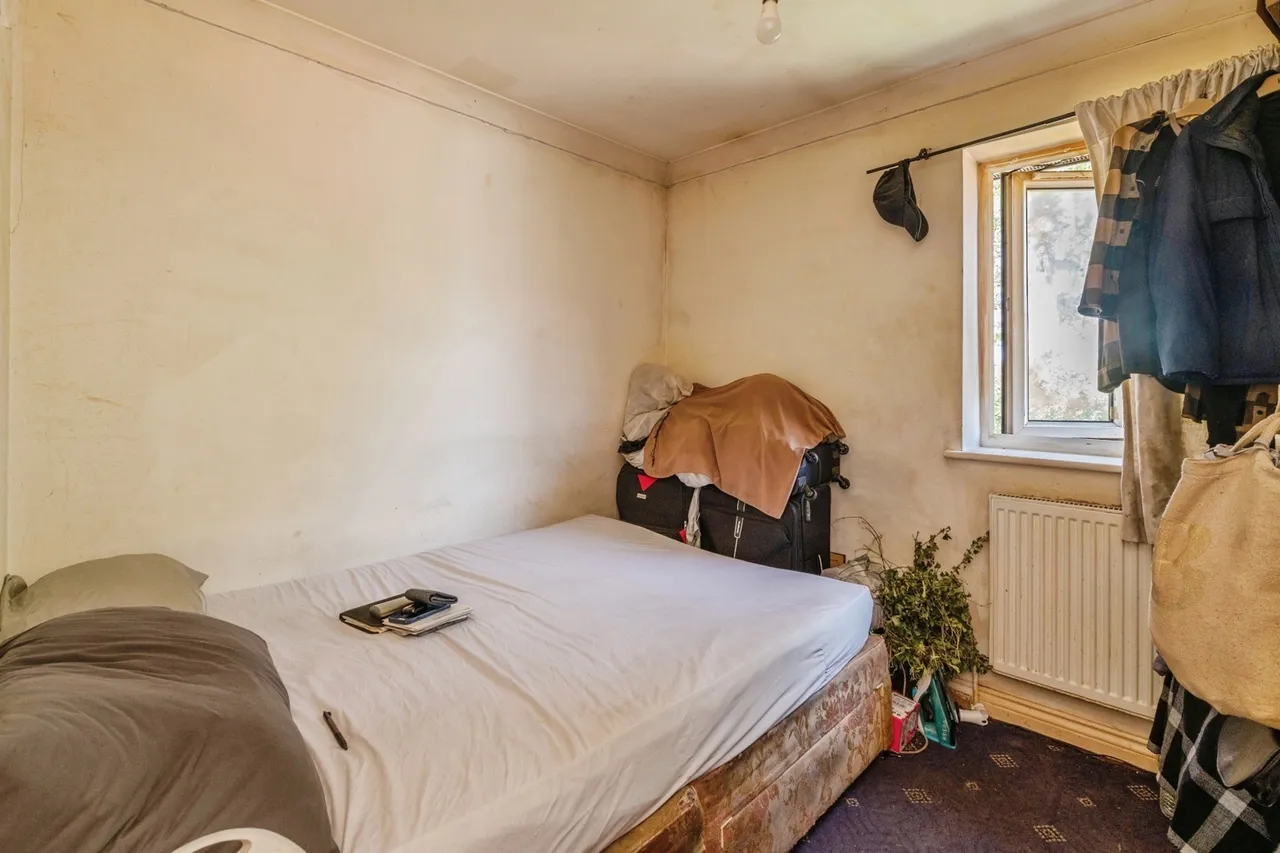 Portsea Road, Tilbury, Essex, RM18, photo 12