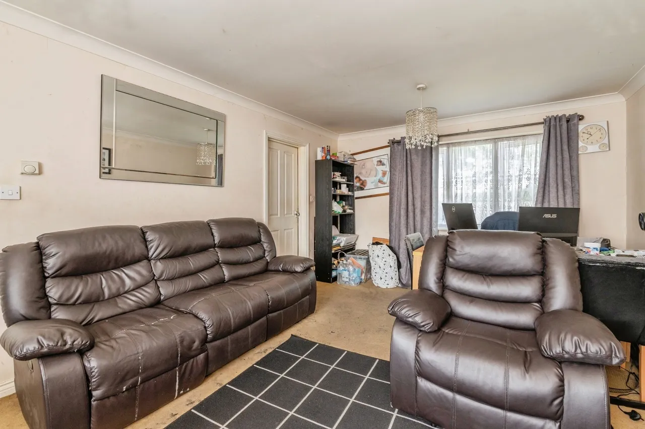 Portsea Road, Tilbury, Essex, RM18, photo 8