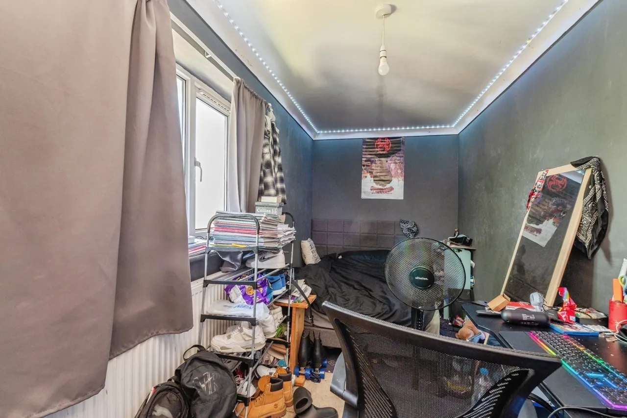 Portsea Road, Tilbury, Essex, RM18, photo 13
