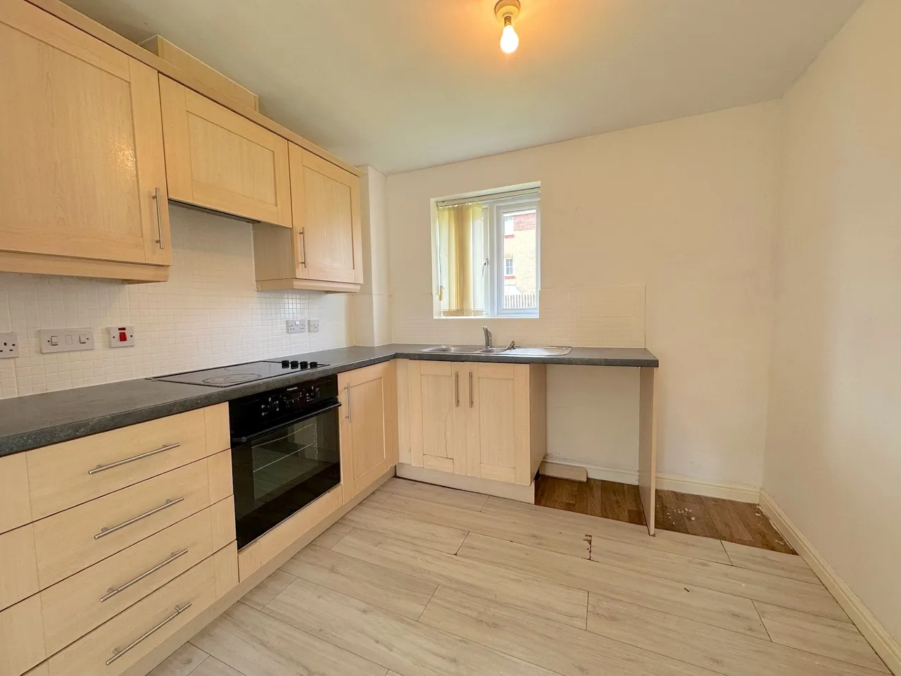 Tame Crossing, Wednesbury, WS10, photo 4