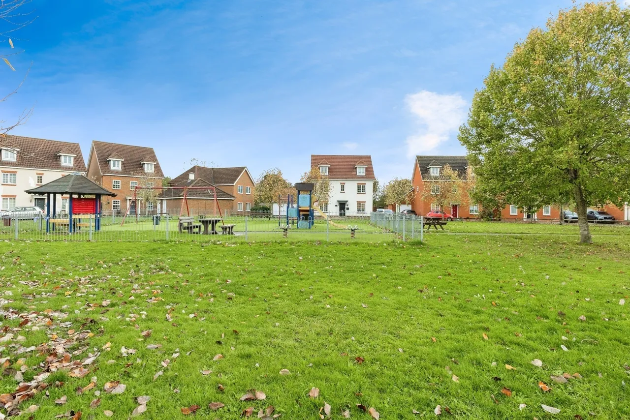 Cygnet Close, Attleborough, Norfolk, NR17, photo 19