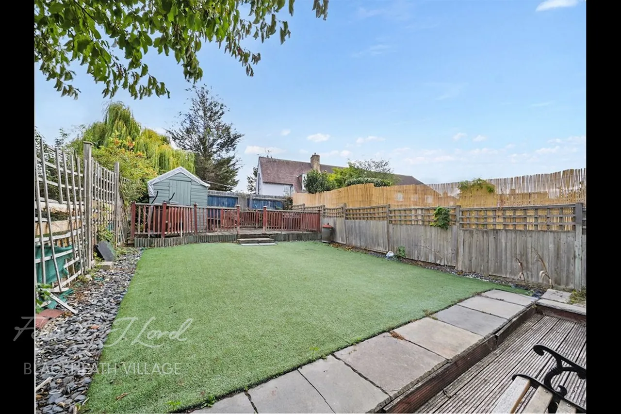 Dursley Road, London, photo 5