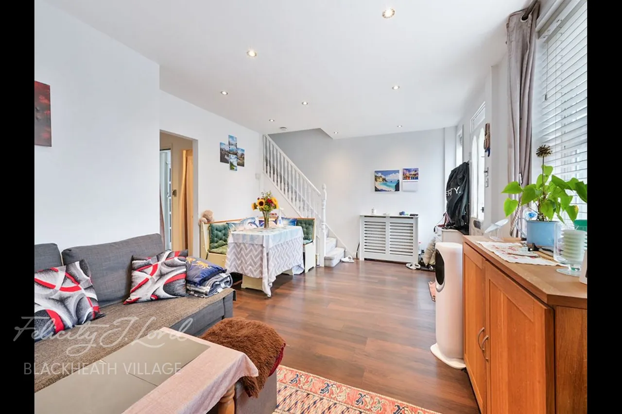 Dursley Road, London, photo 4