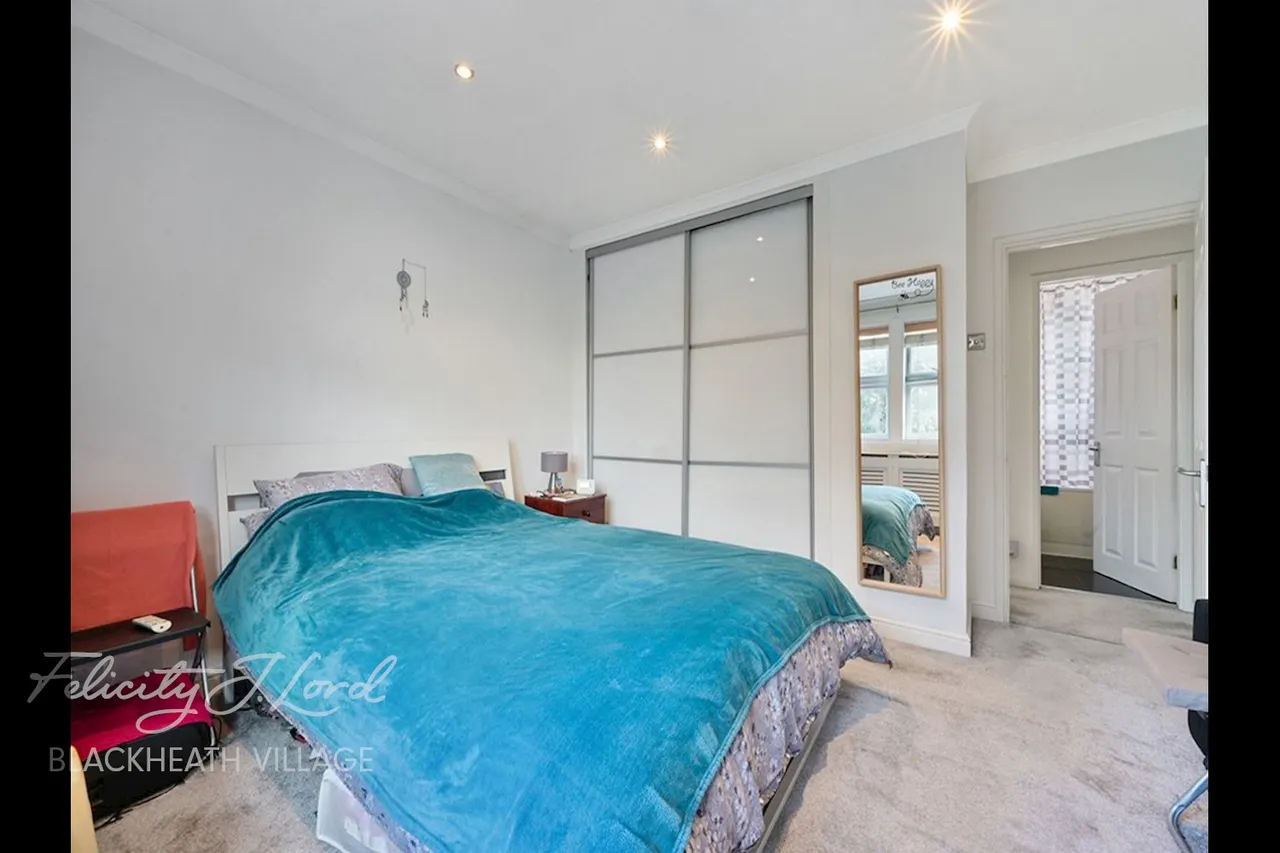 Dursley Road, London, photo 8