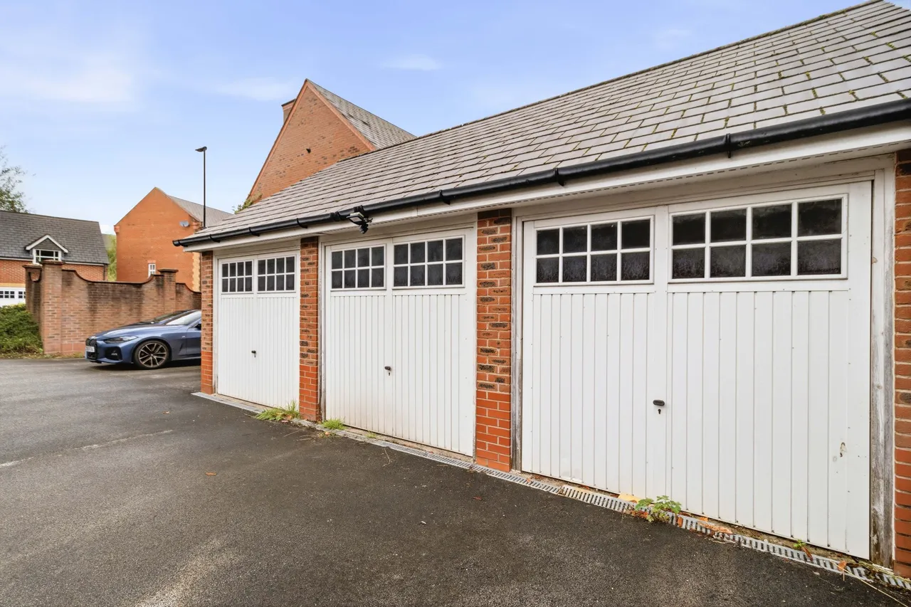 Ashford Drive, Appleton, Warrington, Warrington, WA4 5GG, photo 17