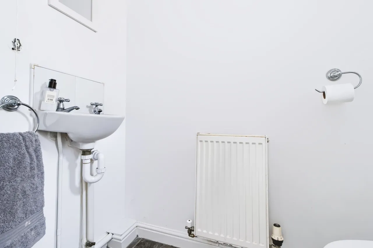 Ashford Drive, Appleton, Warrington, Warrington, WA4 5GG, photo 8