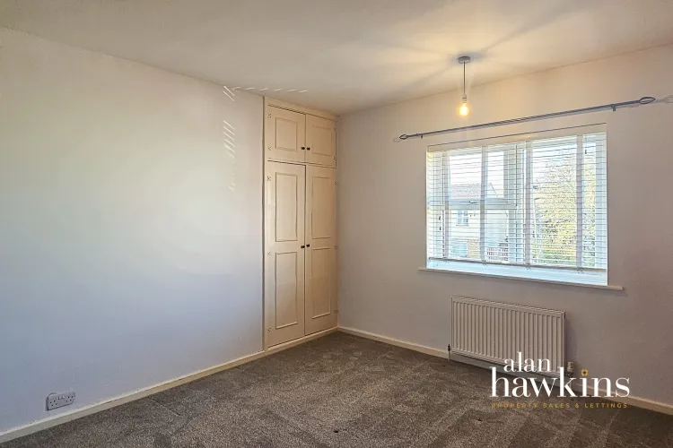 Lancaster Square, Lyneham, SN15, photo 17