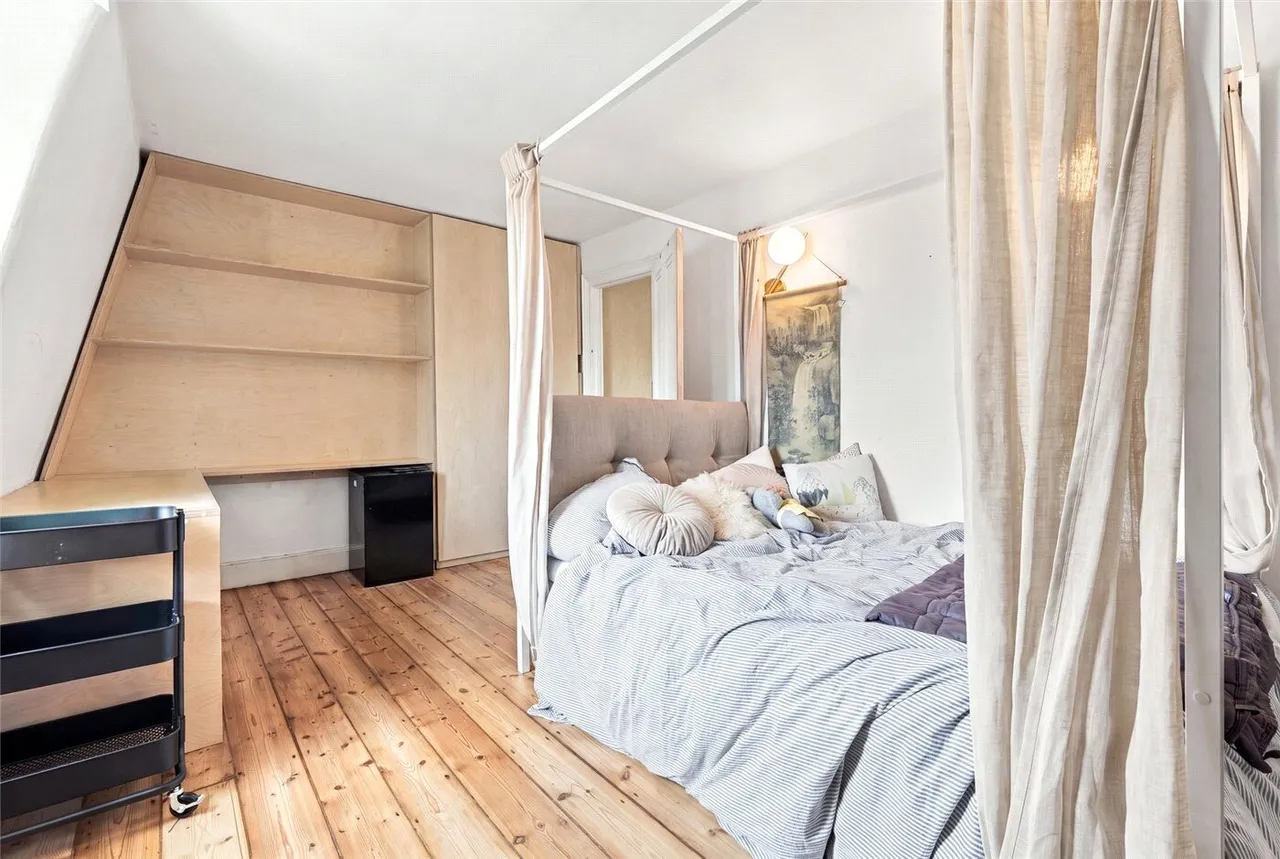 Albion Road, London, N16, photo 34