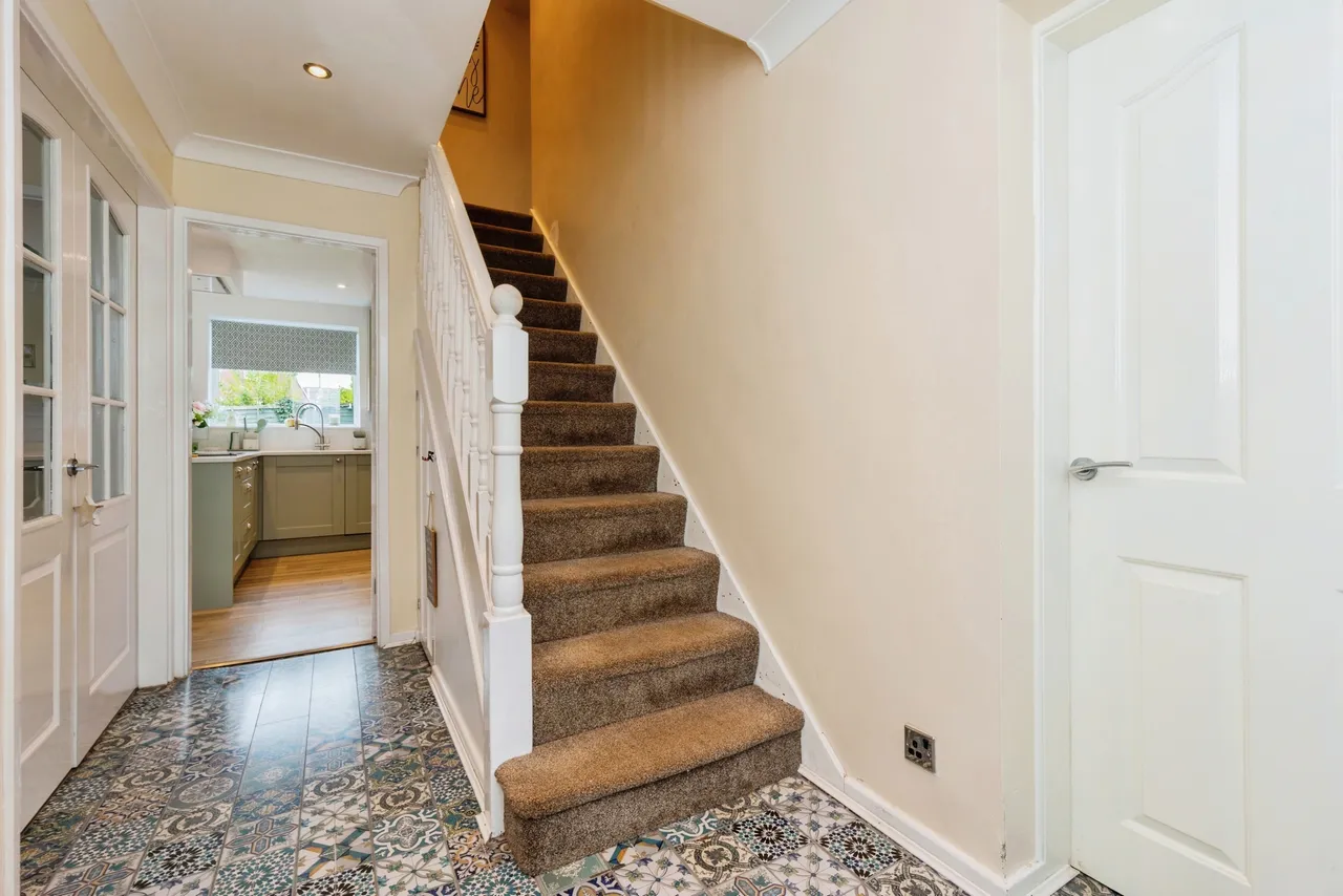 Fielding Avenue, Stockport, SK12, photo 2