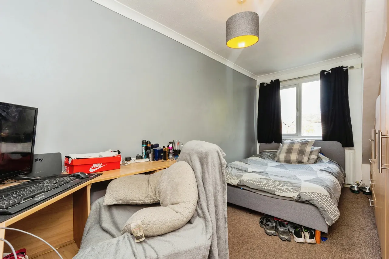 Fielding Avenue, Stockport, SK12, photo 17