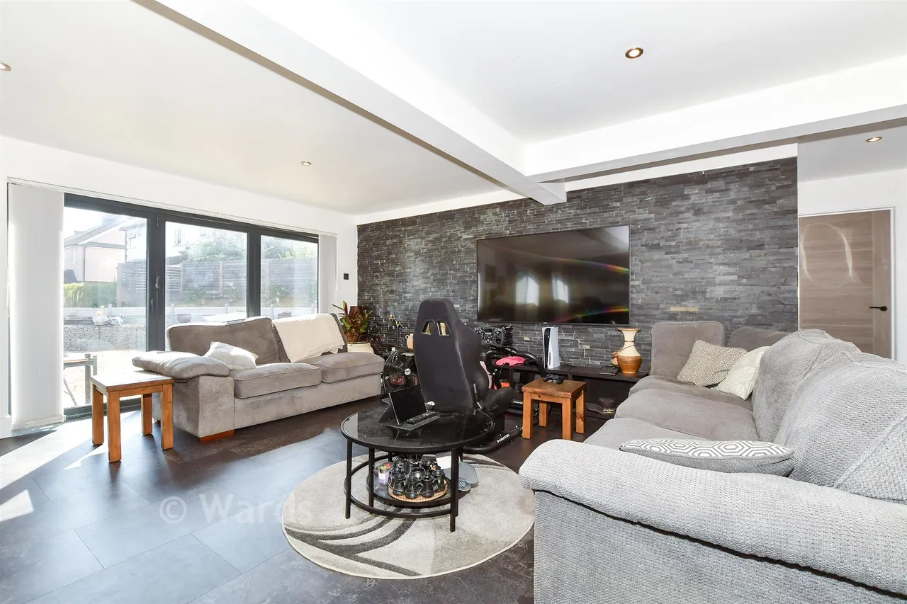 London Road, Ditton, ME20, photo 5