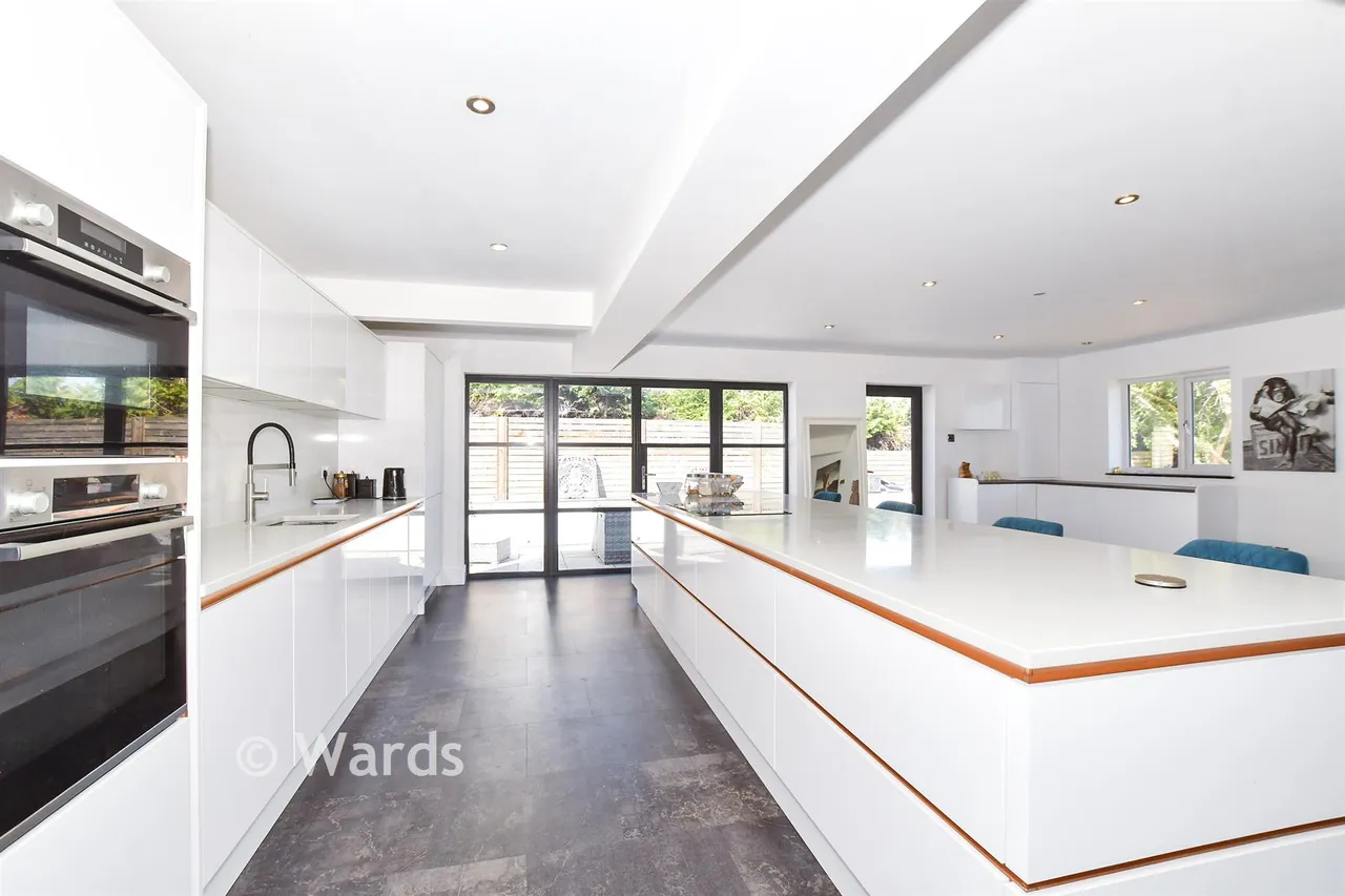 London Road, Ditton, ME20, photo 4