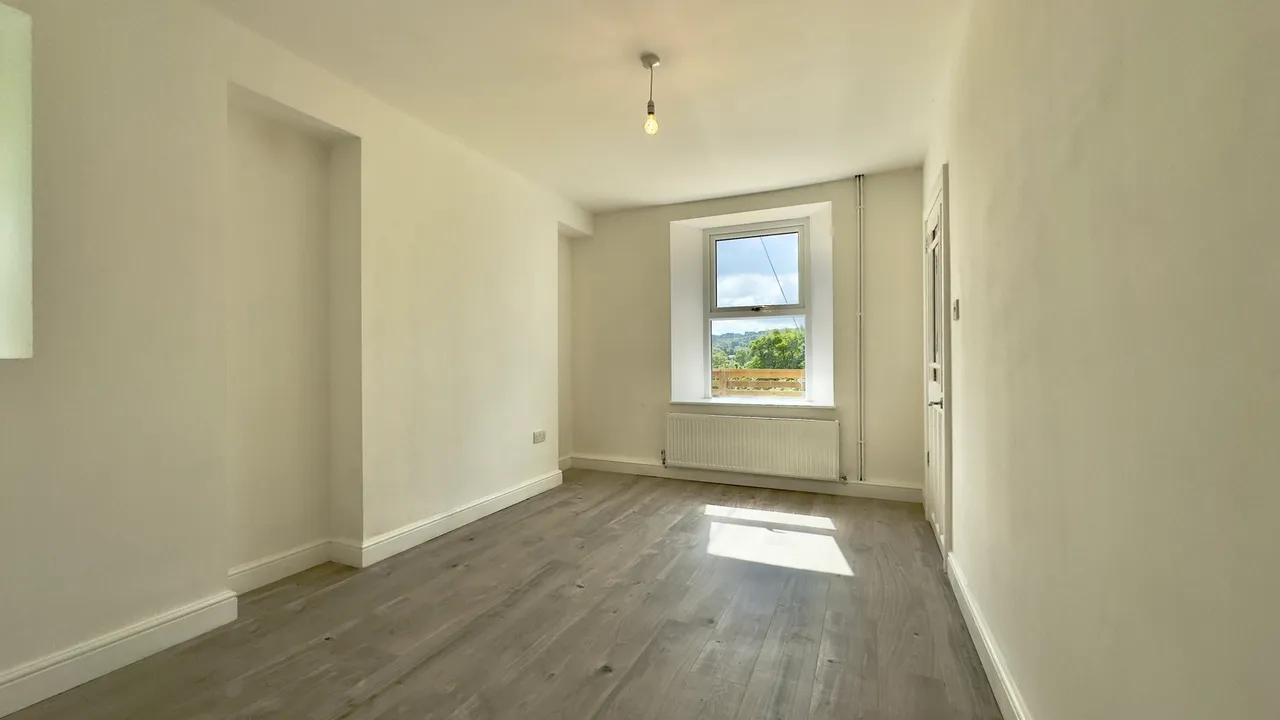 Swansea Road, Pontardawe, Swansea, photo 6