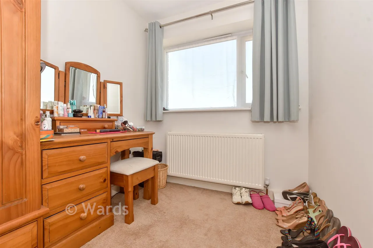 St. Richard's Road, Deal, CT14, photo 10