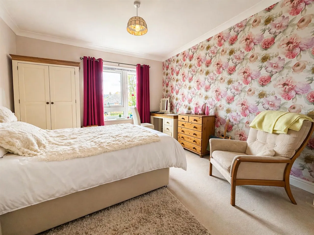 Roundhay Avenue, Peacehaven, photo 12