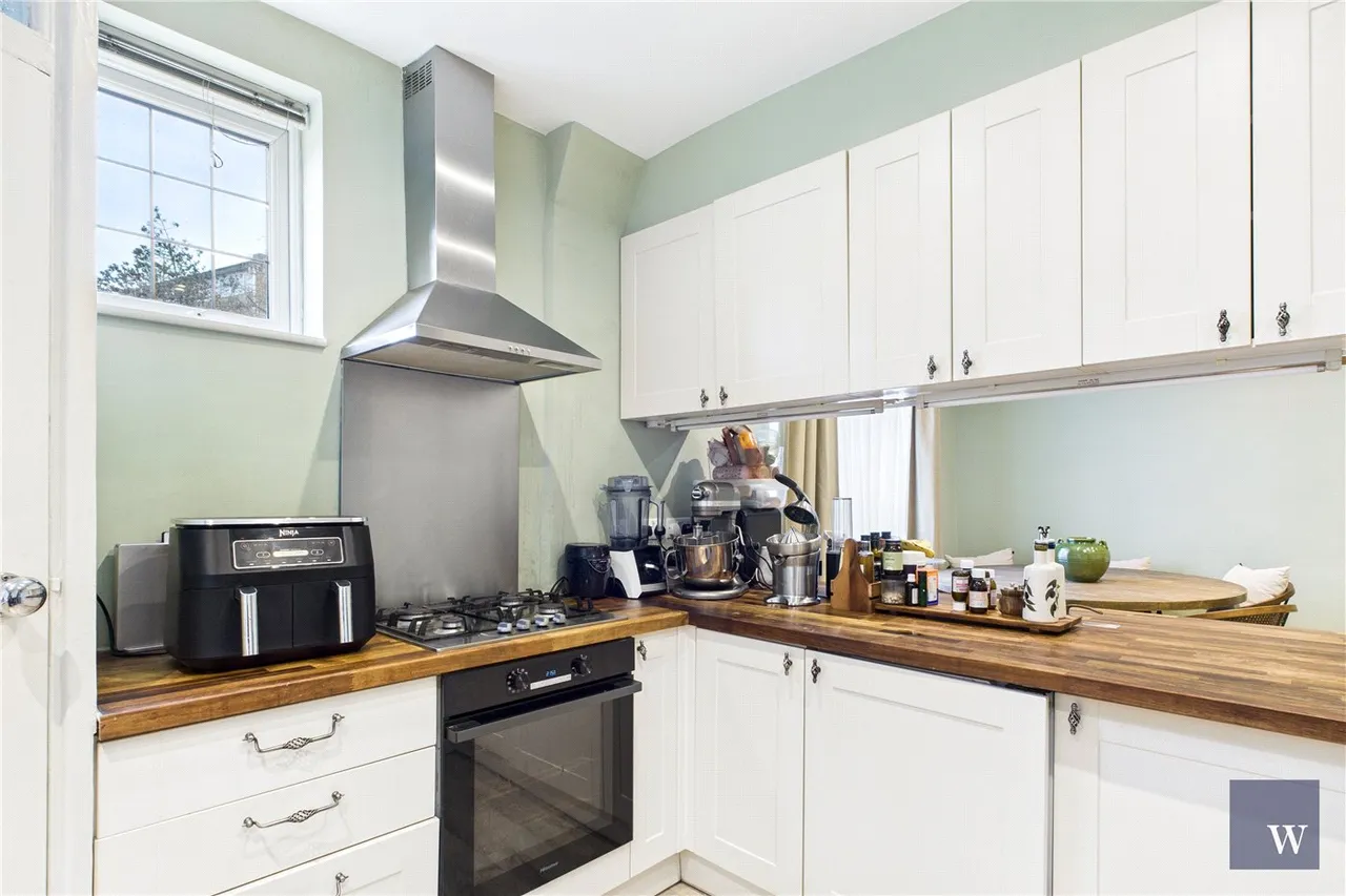 Woodfield Avenue, London, SW16, photo 7