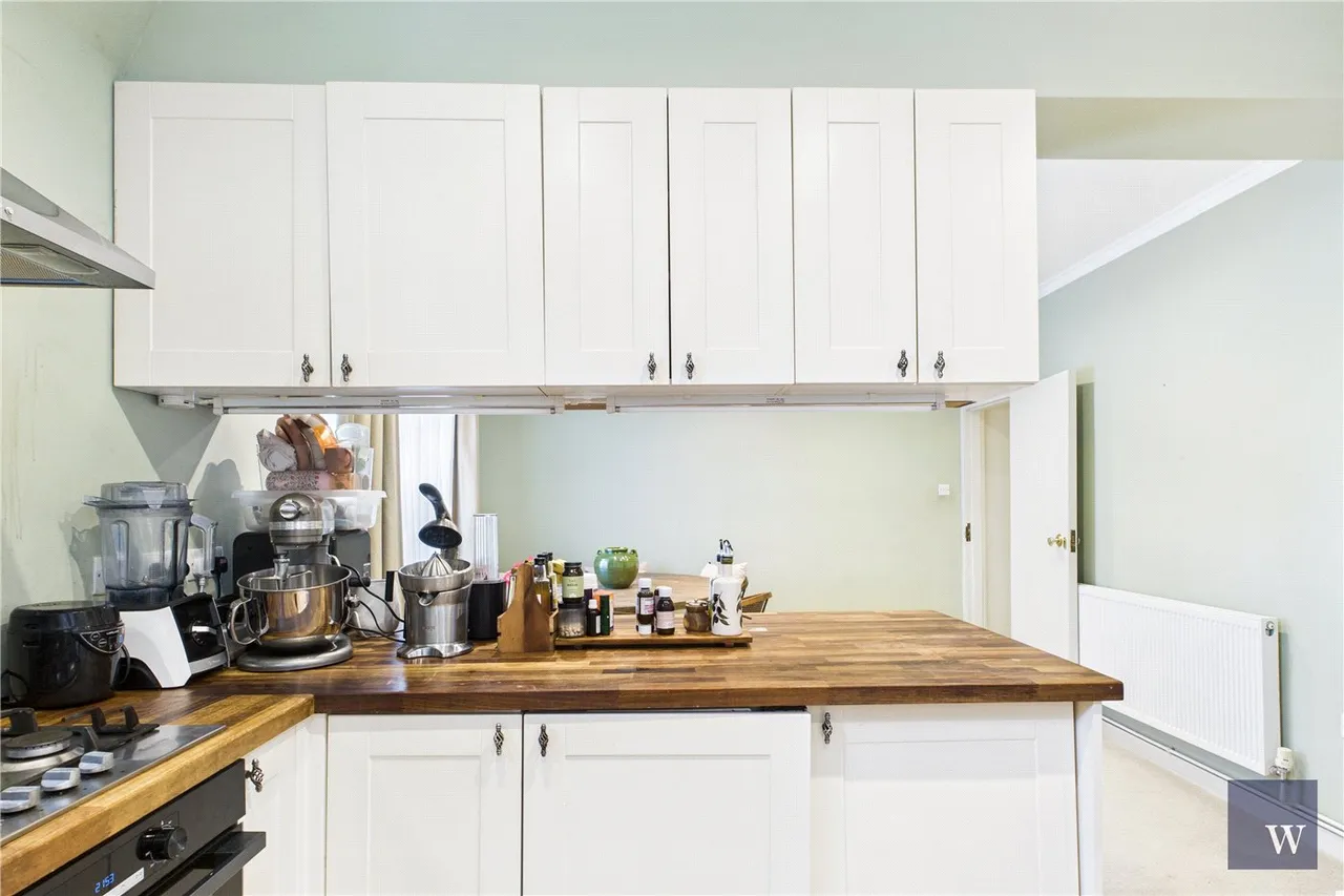 Woodfield Avenue, London, SW16, photo 6