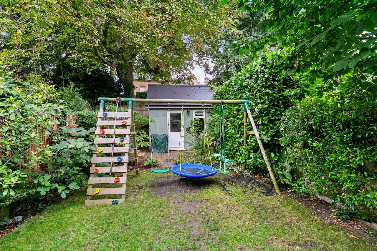 St. Margarets Road, St Margarets, TW1, photo 11