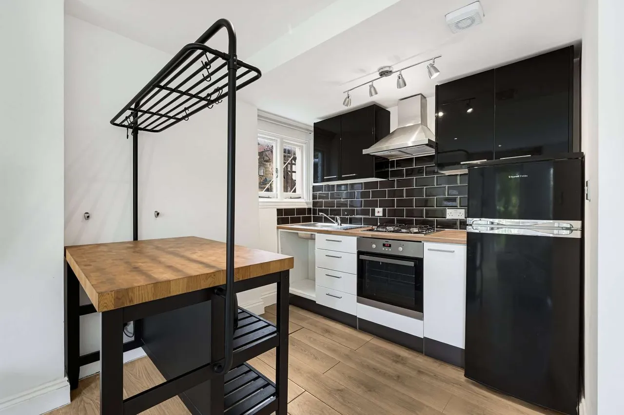 Clapham Road, London, SW9 9BT, photo 3