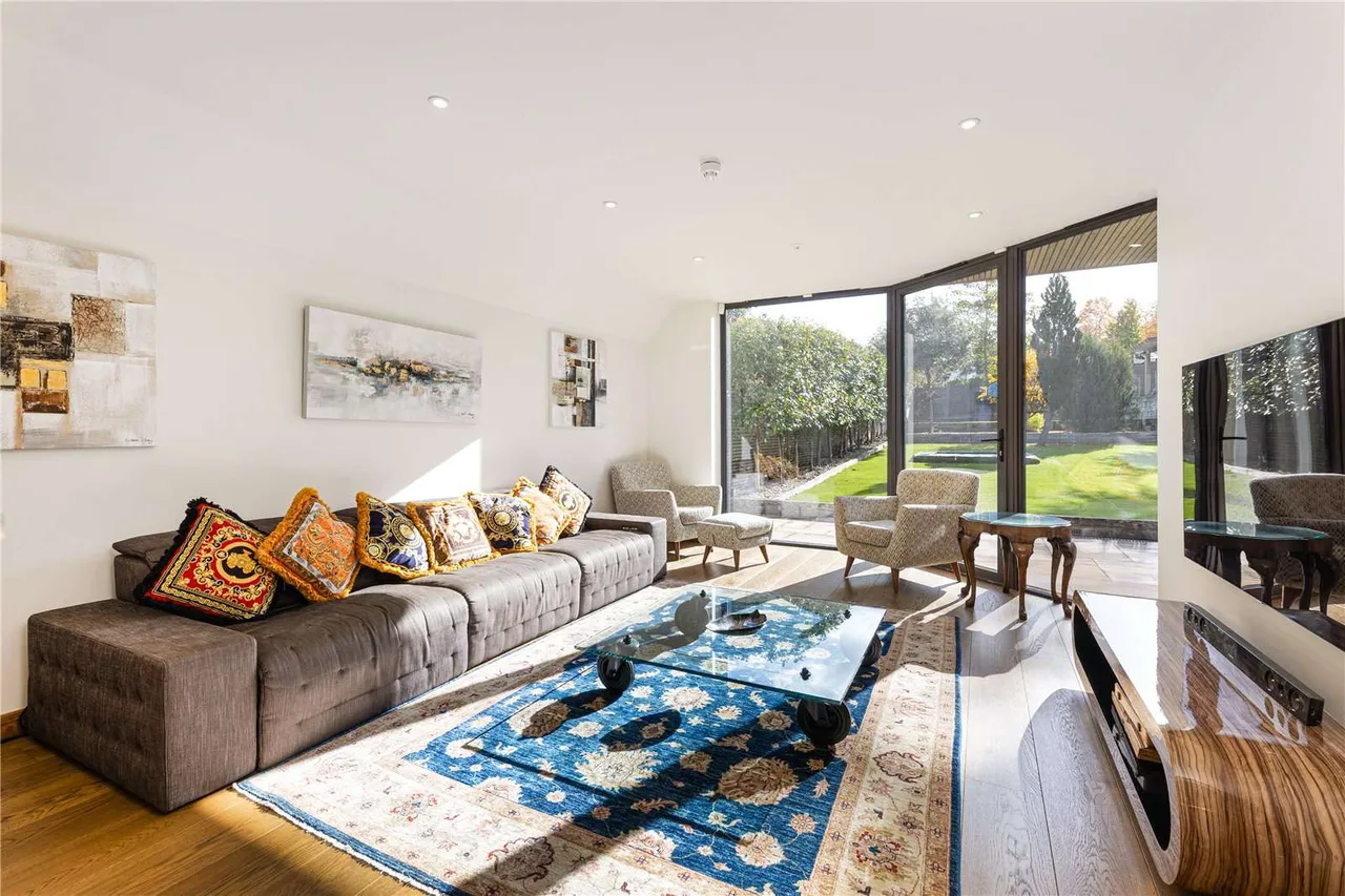 Bathgate Road, Wimbledon, London, SW19 5PJ, photo 4