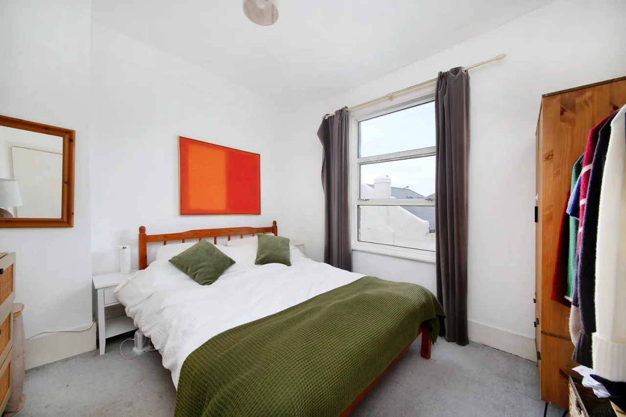 Balham High Road, Balham, SW12, photo 6