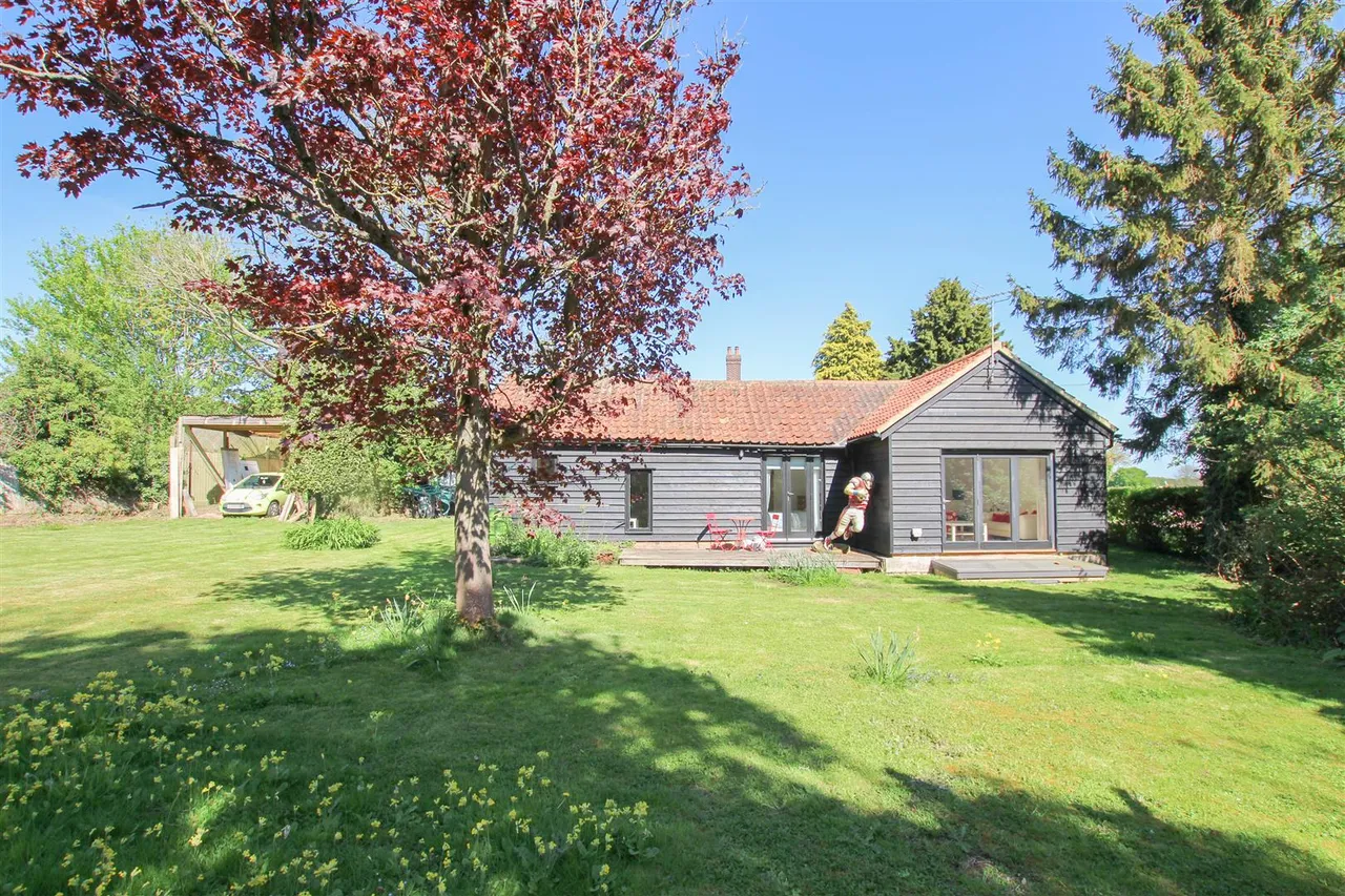 1 bed property to rent, Deynes Road, Debden, CB11