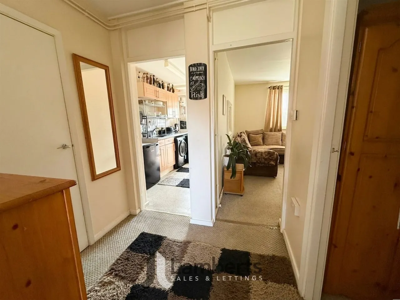 10 Allendale Court, Studley, photo 6