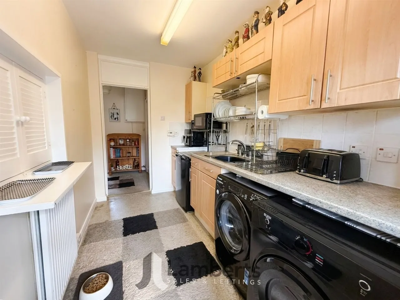10 Allendale Court, Studley, photo 5