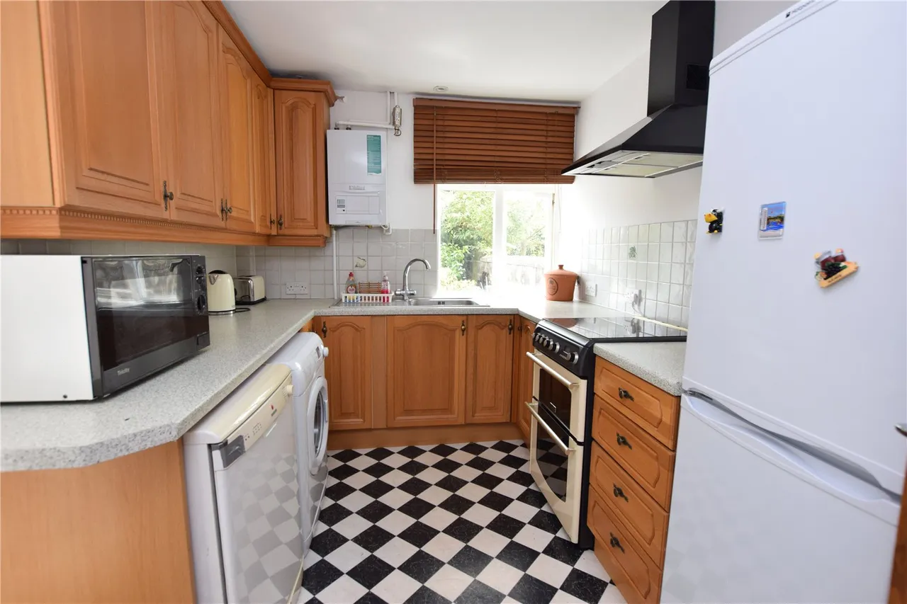 Queens Road, Farnborough, Hampshire, GU14 6JW, photo 5