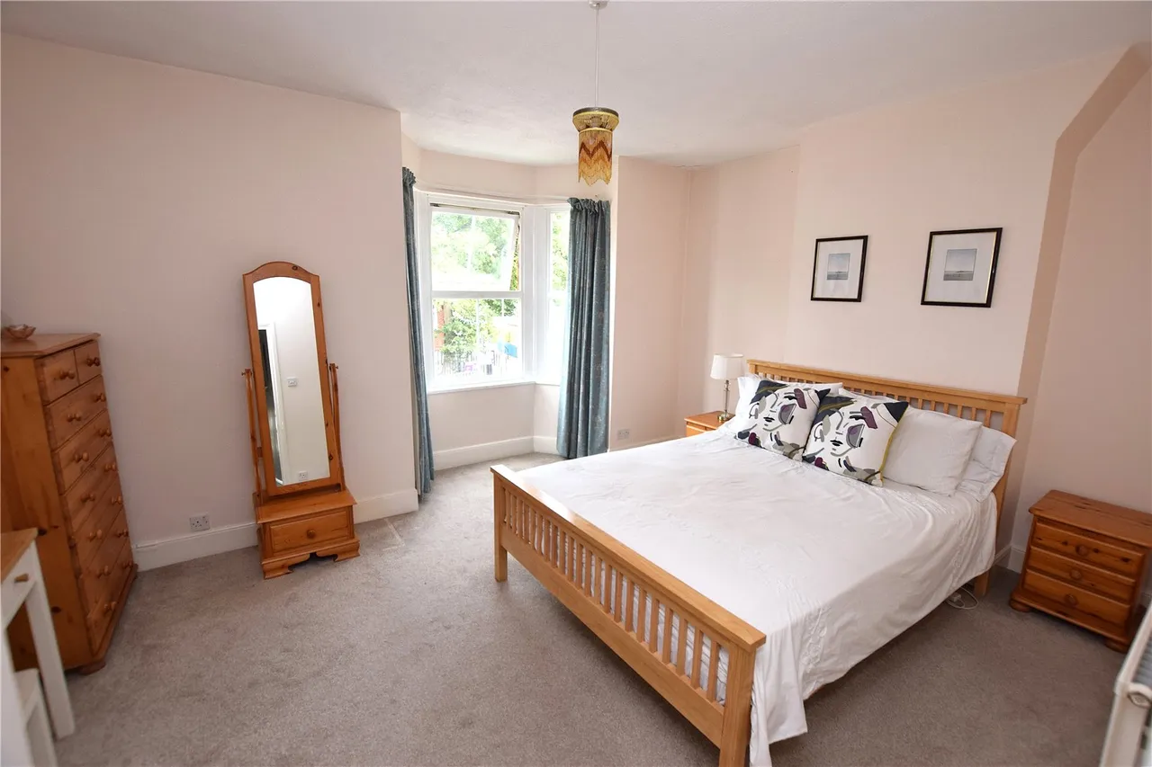 Queens Road, Farnborough, Hampshire, GU14 6JW, photo 9