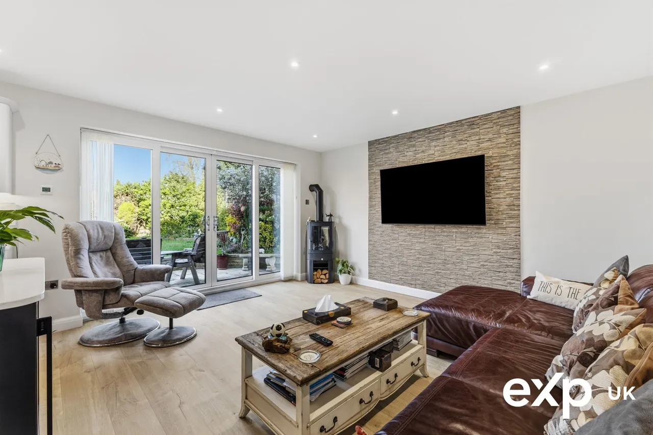 Hereford Road, Ravenshead, photo 14