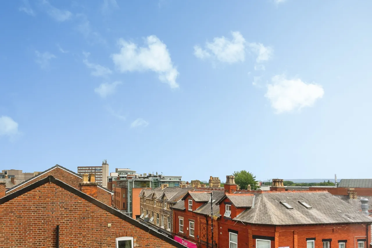 Ashley Road, Altrincham, WA14, photo 15