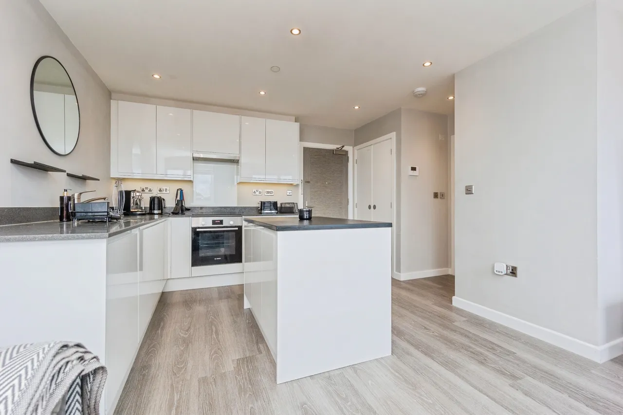 Ashley Road, Altrincham, WA14, photo 3