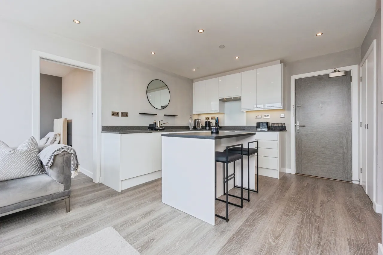 2 bed flat for sale, Ashley Road, Altrincham, WA14