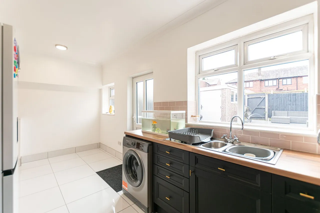 Sandersons Croft, Leigh, Leigh, WN7 2BA, photo 5