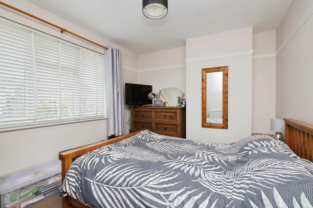 Cavalry Crescent, Eastbourne, BN20, photo 9