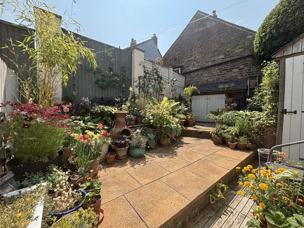 10 St. Milburga's Row, Much Wenlock, Shropshire TF13 6ER, photo 8