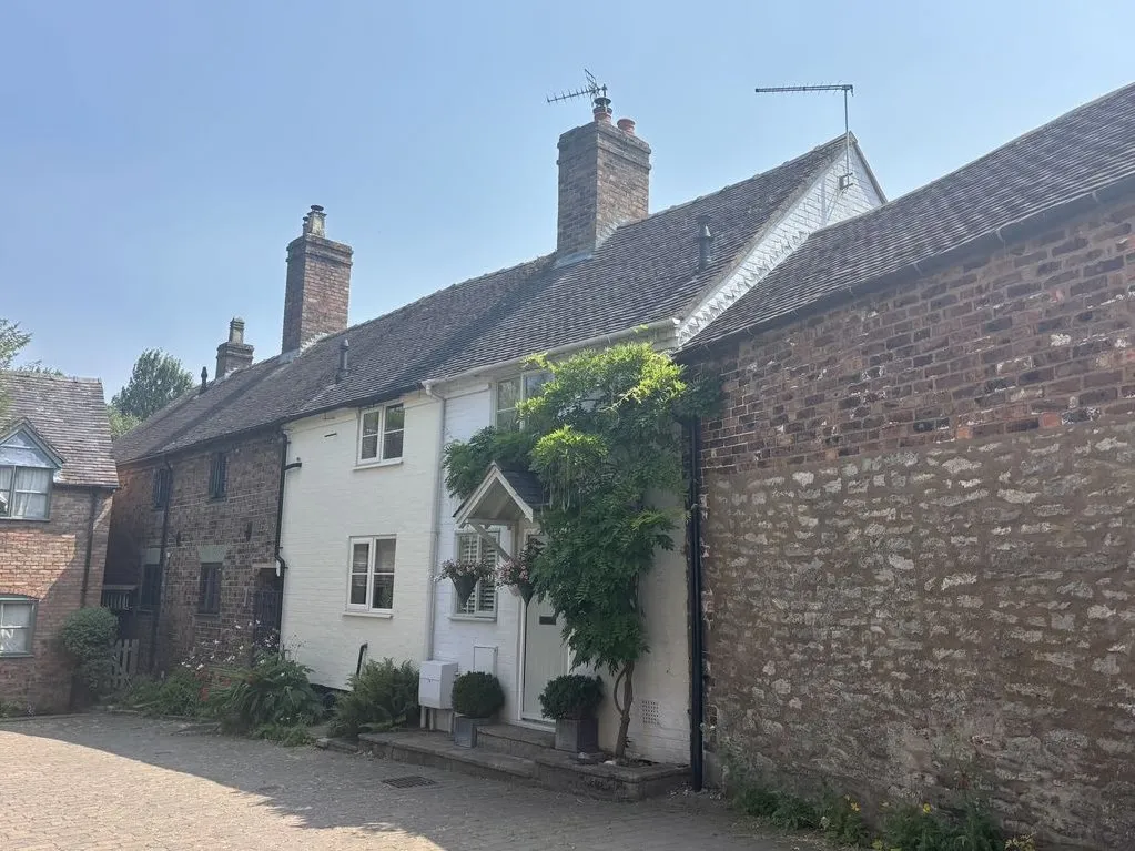 10 St. Milburga's Row, Much Wenlock, Shropshire TF13 6ER, photo 9