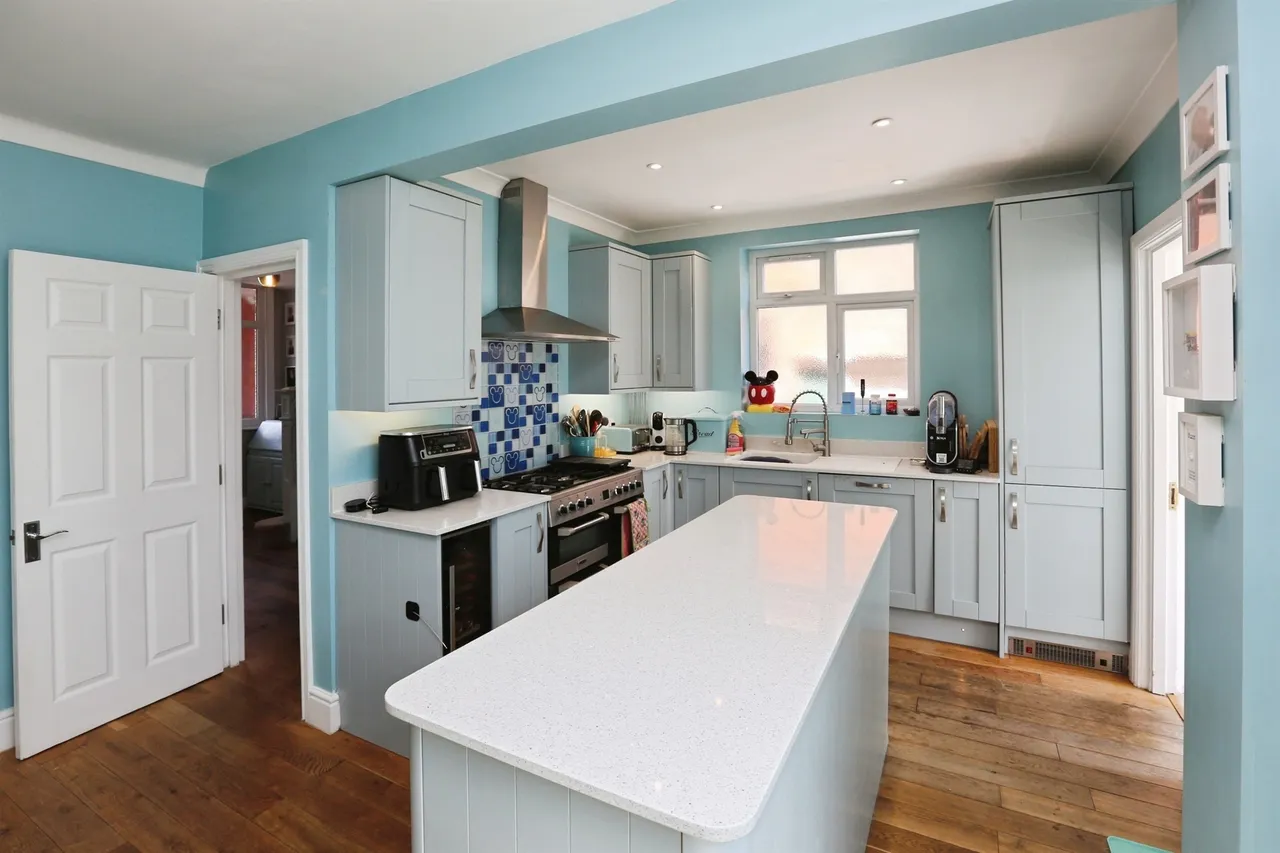 Grove Avenue, Gosport, PO12, photo 5