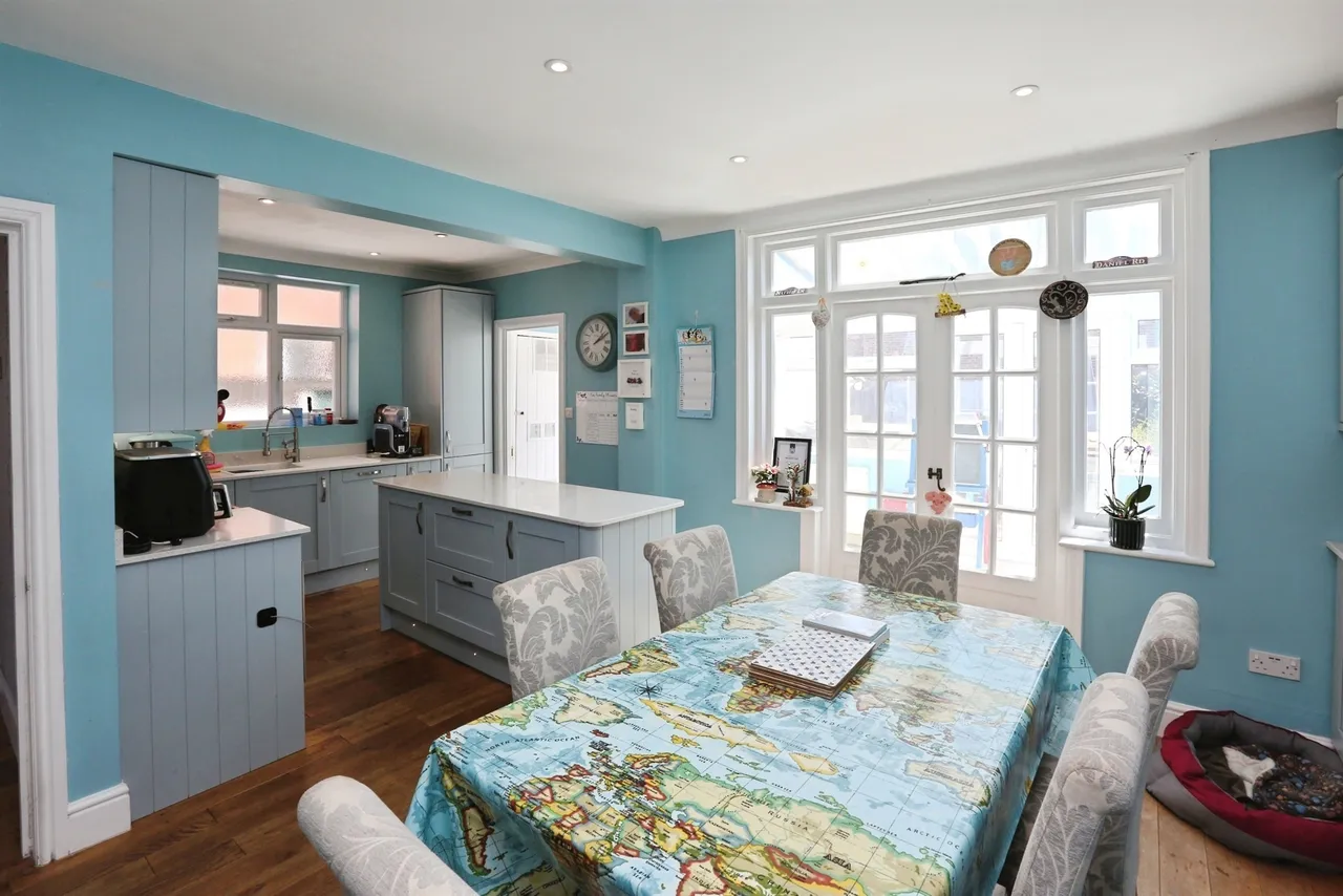 Grove Avenue, Gosport, PO12, photo 4