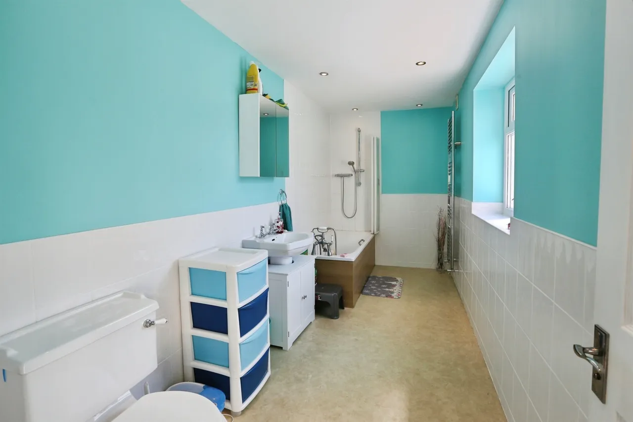 Grove Avenue, Gosport, PO12, photo 7