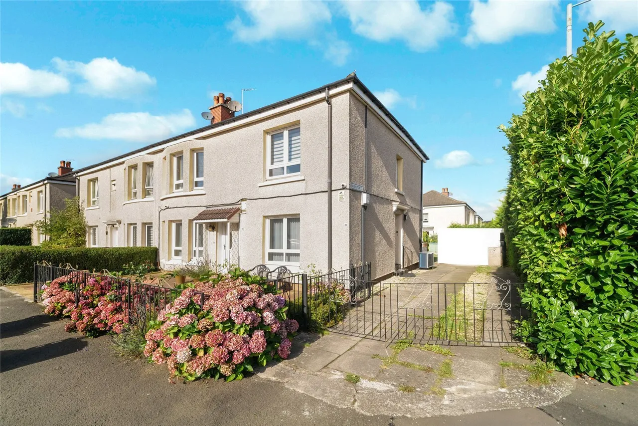 2 bed flat for sale, Allison Street, Glasgow, G42