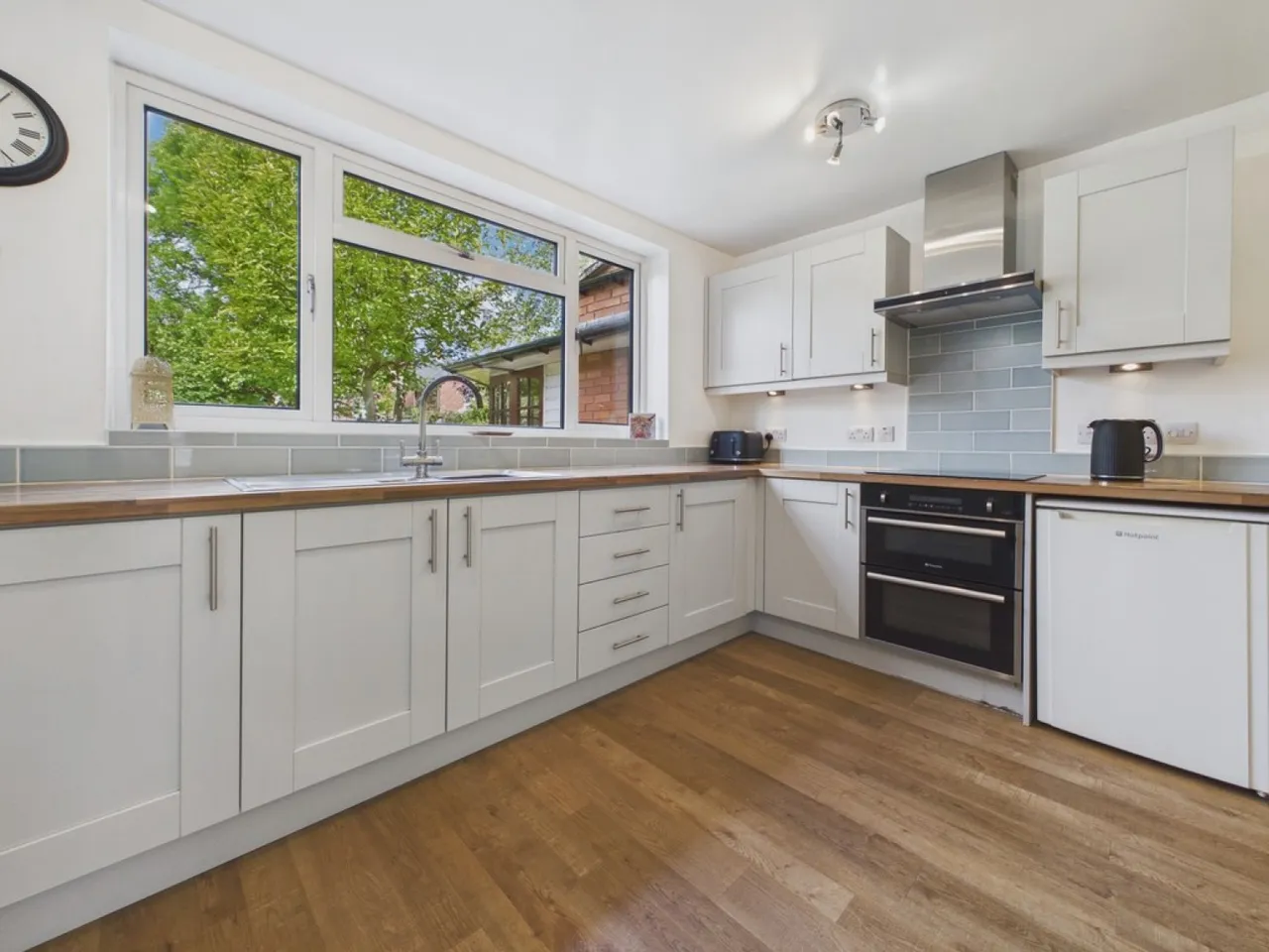 Avondale Road, Chesterfield, photo 10