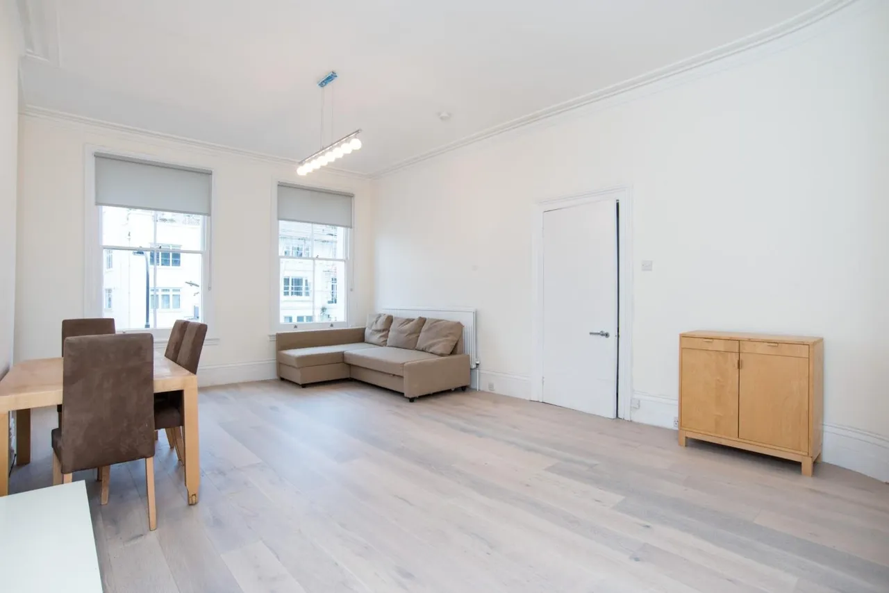 2 bed flat to rent, Buckland Crescent, Belsize Park, NW3