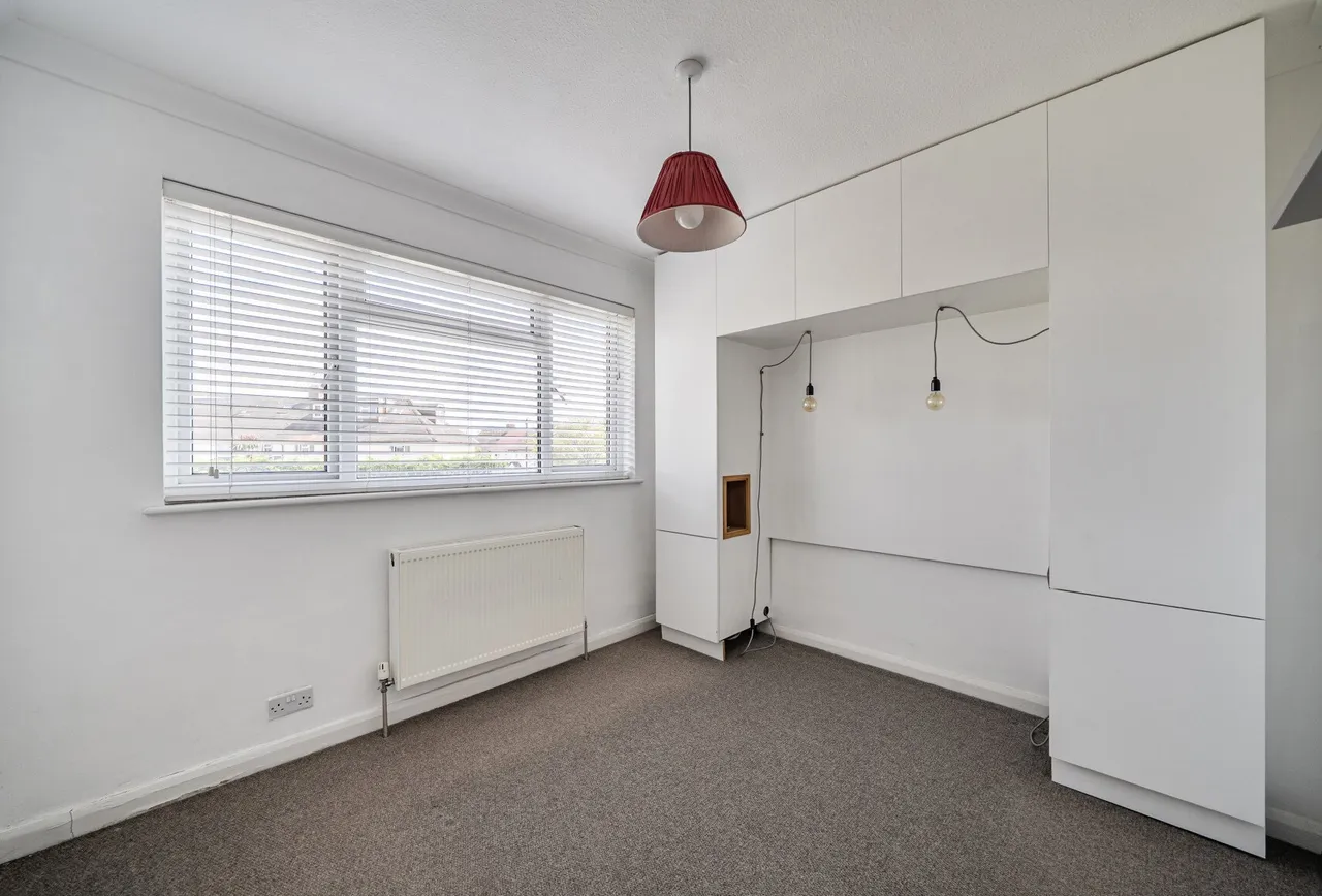 Wrythe Lane, Carshalton, SM5 2RP, photo 6