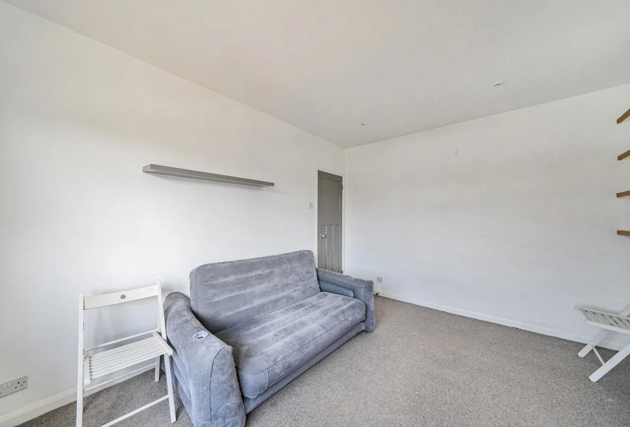 Wrythe Lane, Carshalton, SM5 2RP, photo 10
